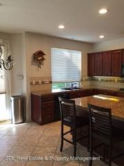 33440 Barrington Dr, Temecula CA  92592-9170 exterior