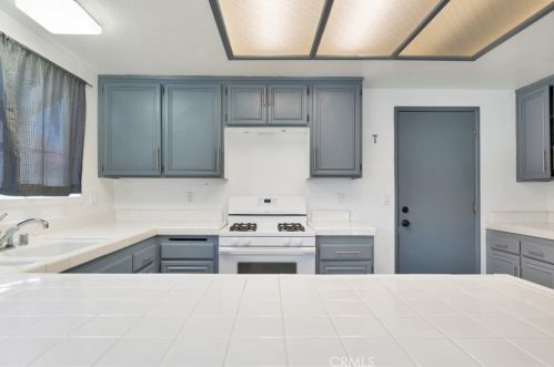 43817 Amy Ct, Lancaster CA  93535-4471 exterior