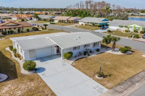 1750 Council Dr, Ruskin, FL 33573-5235