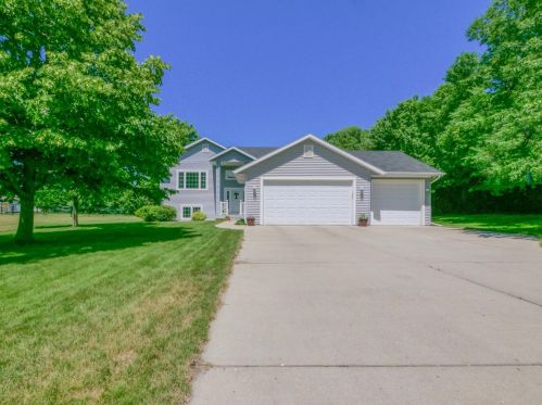 97 Glenn Rd, Alex, MN 56308-4007