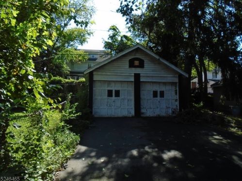 78 Fairmount Ter, East Orange NJ  07018-2355 exterior