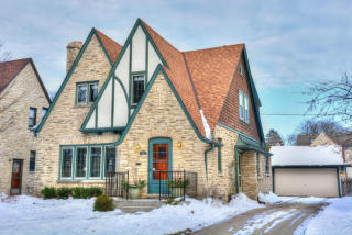 2738 72nd St, Milwaukee WI  53219-2955 exterior