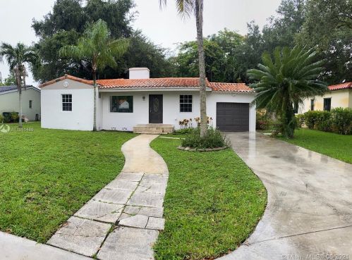 118 100th Ter, Miami, FL 33150-1210