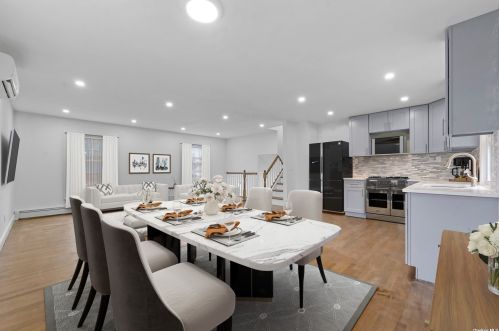 170 Cirrus Rd, Holbrook NY  11741-4407 exterior