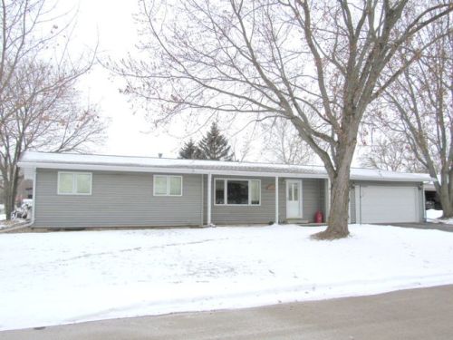 227 Mack Ct, Brillion, WI 54110-1330