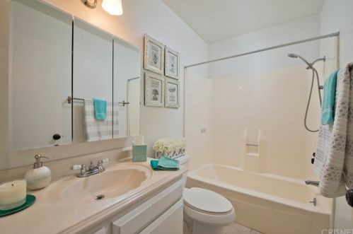 1120 Arcane St, Simi Valley CA 93065-4406 exterior