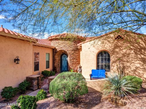 35804 27th Dr, Phoenix AZ  85086-5519 exterior