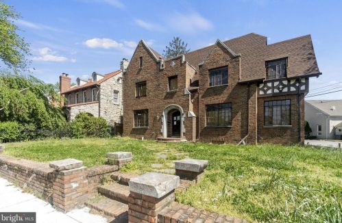 1605 Kennedy Pl, Washington, DC 20011-6826