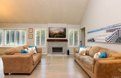 206 Wisteria Ct, Santa Maria CA  93455-3417 exterior