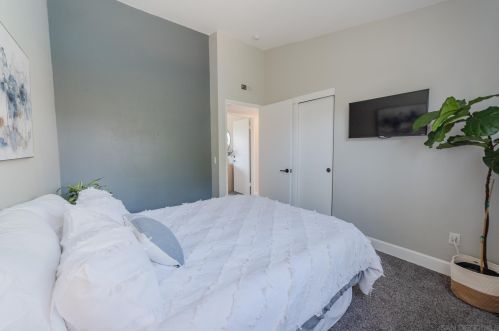 1122 Ivy St, Escondido CA  92026-3031 exterior