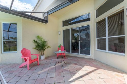 3471 177 Ave, Hollywood FL 33029-1672 exterior