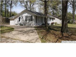 914 Hickory St, Oak Grove, AL 35150-2816