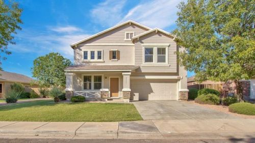 2562 Los Alamos St, Gilbert, AZ 85295-9039