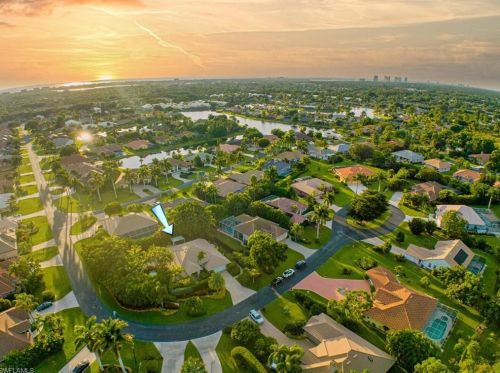 28961 Seton Ct, Bonita Springs, FL 34134-3336