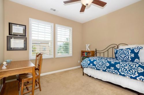 7031 Sitio Corazon, Carlsbad CA  92009-2038 exterior