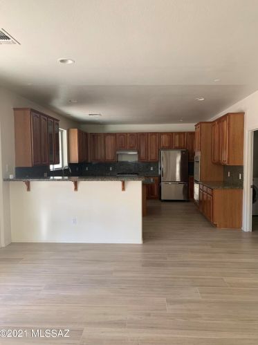 8167 Eagle Heart Ct, Tucson AZ  85757-1655 exterior
