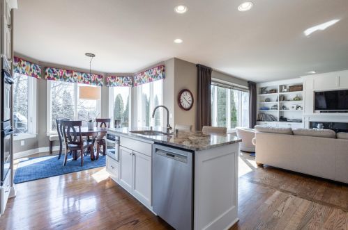 4494 121, Milwaukee WI 53228-4409 exterior