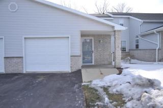3442 Sycamore St, Hales Corners, WI 53132-8370