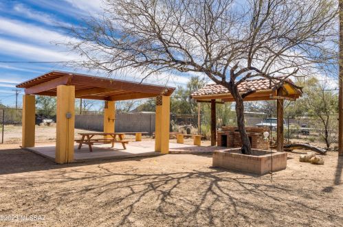 5525 Iowa St, Tucson AZ  85757-9353 exterior