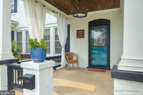 528 Liberty St, Charles Town WV  25414-1830 exterior