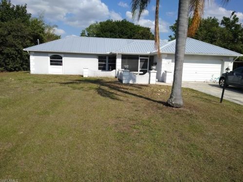 306 Lincoln Ave, Lehigh Acres, FL 33936-1441