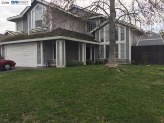 110 Mint Leaf Way, Sacramento CA  95838-1856 exterior