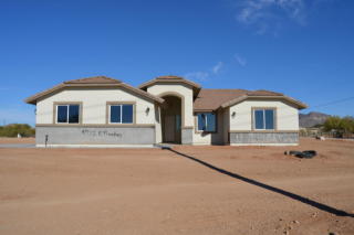 9772 Flanders Rd, Mesa, AZ 85207-5347