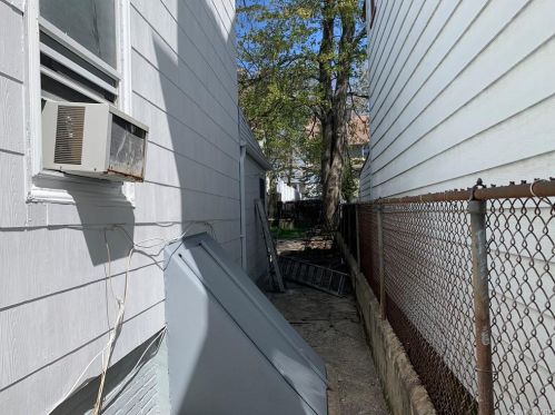 327 6th Ave, Mount Vernon NY  10550-4113 exterior