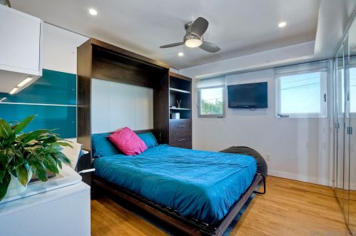1570 Guy St, San Diego CA  92103-4757 exterior