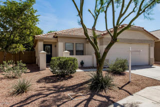8845 11th Pl, Phoenix, AZ 85020-3014
