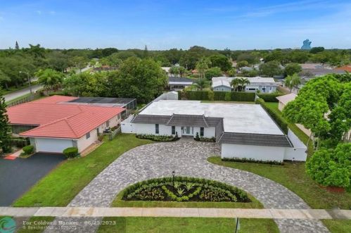 3850 36th Ave, Hollywood FL  33021-1900 exterior