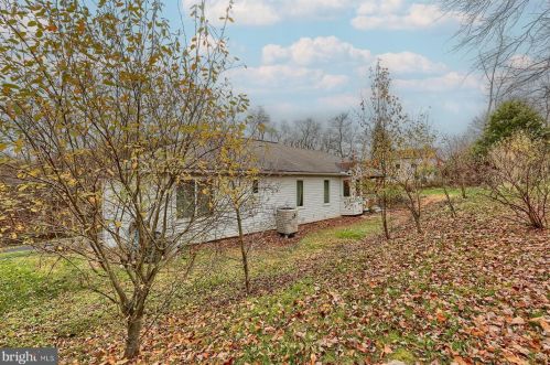 240 Eden Rd, Etters PA  17319-9034 exterior