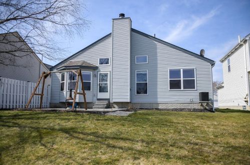 664 Rainbow Dr, Marysville, OH 43040-9625