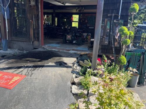 13 Manwaring St, United States Coast Guard Ac CT  06320-5619 exterior