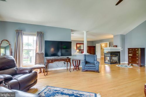 12664 Crabtree Falls Dr, Bristow VA  20136-2161 exterior