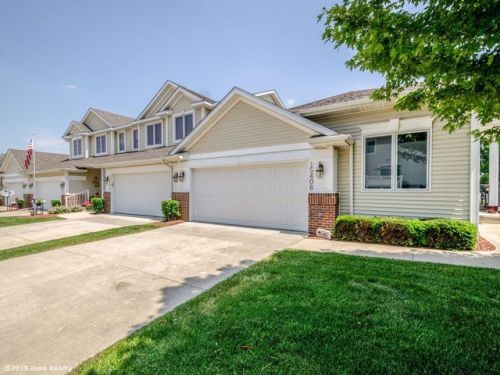 15408 Hammontree Dr, Des Moines, IA 50323-2228