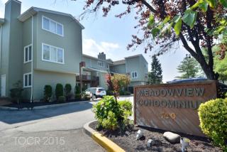 700 10th St, Secaucus, NJ 07094-2920