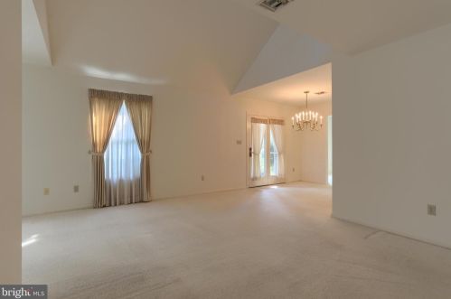 281 Crescent Dr, Swatara PA  17033-2335 exterior