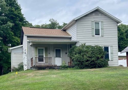 12 Fredonia Rd, Greenville, PA 16125-1504