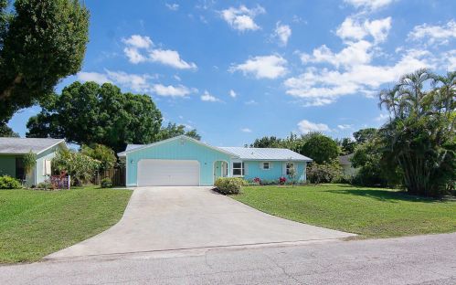 156 Fatima Ter, Fort Pierce, FL 34983-1209