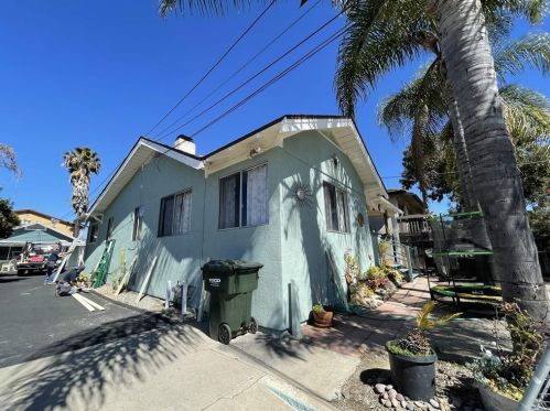 226 Washington St, Vista, CA 92084-5449