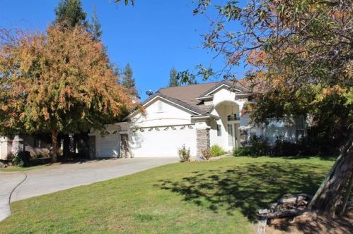2088 Emilie Ave, Fresno, CA 93730-4731