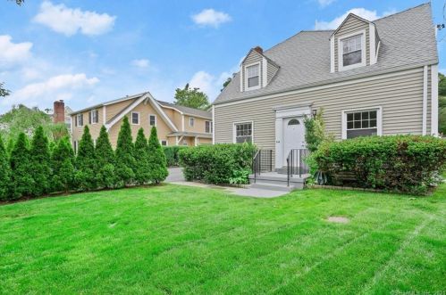 624 Hope St, Stamford, CT 06907-2725