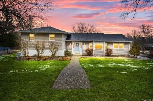 21 Miriam Dr, Warwick, NY 10990-3515