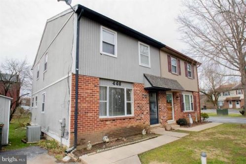 446 Bianca Cir, Downingtown, PA 19335-2203