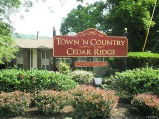 316 Country Club Ln, Mount Ivy, NY 10970-2531