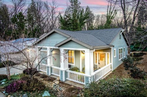 134 Sparrow Cir, Grass Valley, CA 95945-5758