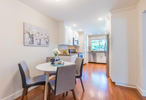 1638 Bittern Dr, Sunnyvale CA  94087-4604 exterior