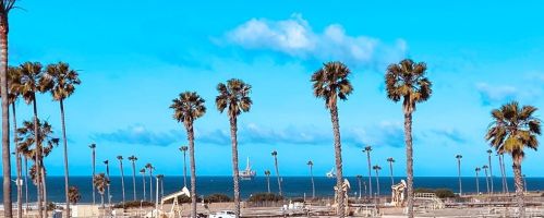 214 Goldenwest St, Huntington Beach CA 92648-2638 exterior