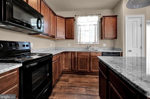 510 Charles Ave, Hanover PA 17331-3353 exterior